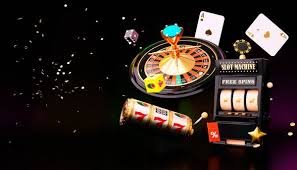 Antarmuka aplikasi Android pgkuda menampilkan meja kasino langsung dan opsi sportsbook